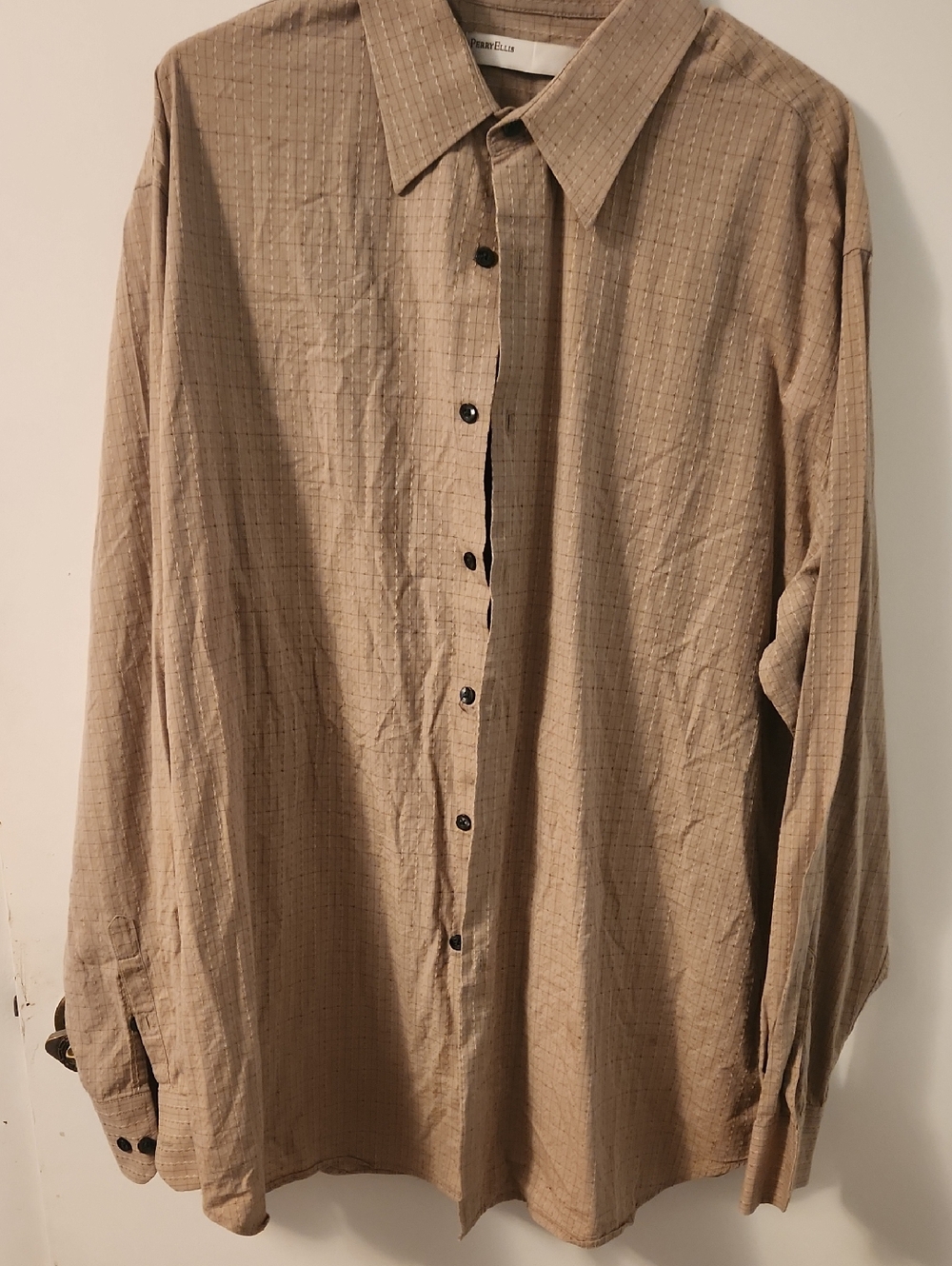 Perry Ellis Men's Classic Beige Button-Up Shirt